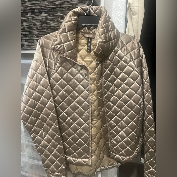 Gold athletic puffer jacket worn twice - Picture 2 of 3